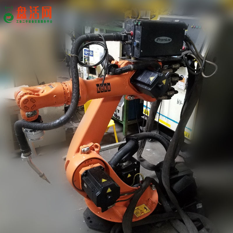 机械手臂和工业机器人，在工作上应用上有哪些不同？